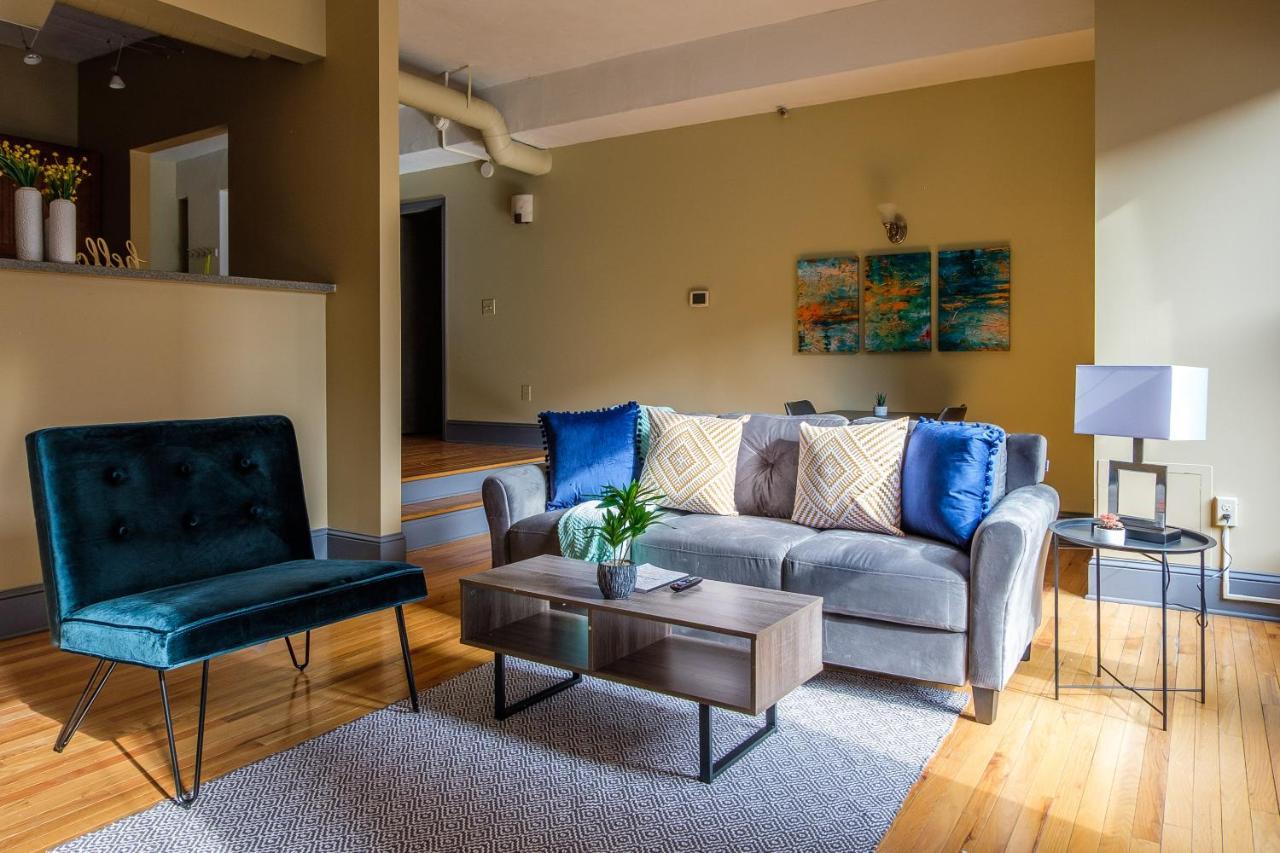 Frontdesk 2015 East 4Th Street Apts Downtown Cleveland Apartment ภายนอก รูปภาพ